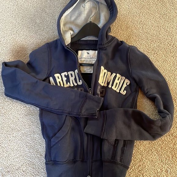 Abercrombie sweatshirt / hoodie with stitched writing - Picture 3 of 8